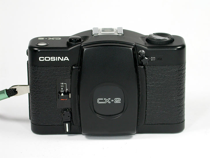 Datei:Cosina CX-2 tauber 3.jpg