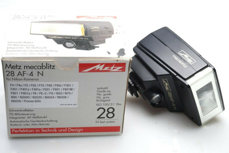 Datei:Mecablitz 28 AF-4 camerafox.jpg