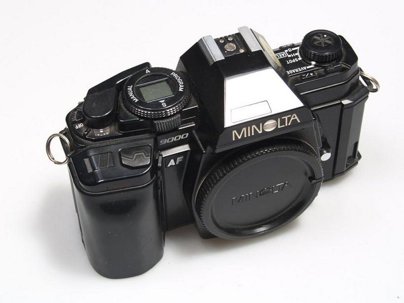 Datei:Minolta 9000 camerafoxx.JPG