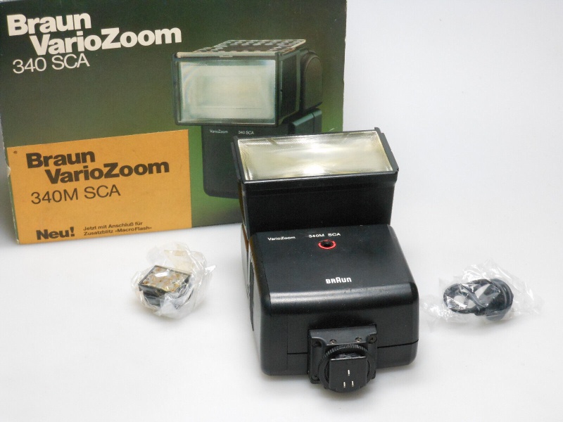 Datei:Braun 340M SCA VarioZoom Flash Blitz + SCA 110 camerafoxx 1.jpg