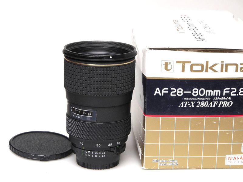 Datei:Tokina AT-X 28-80 2.8 Pro camerafoxx 3.JPG