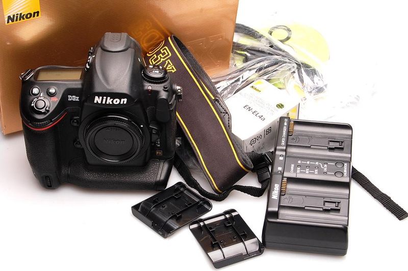 Datei:Nikon D3x camerafoxx 1.JPG