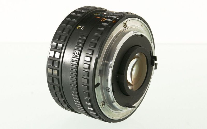 Datei:Nikon E 35 2.5 arsenal 3.JPG